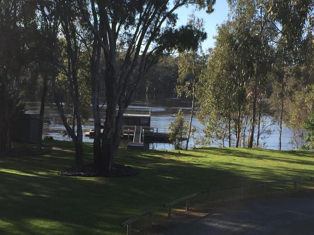 Riverspa Apartments Moama Exterior photo